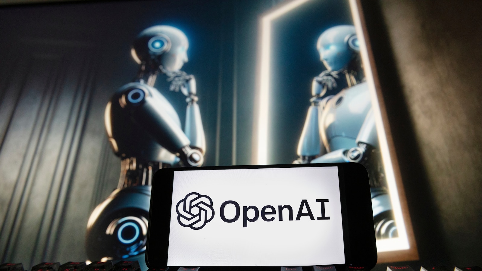 Industry Warnings Rekindle Debate on AI Threats
