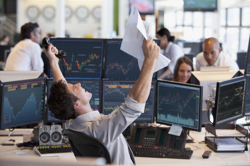 3 resilient AI-related stocks during rate hikes