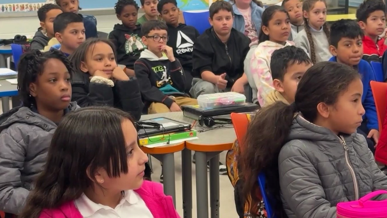 Connecticut Lawmaker Pushes For AI Limits In Schools