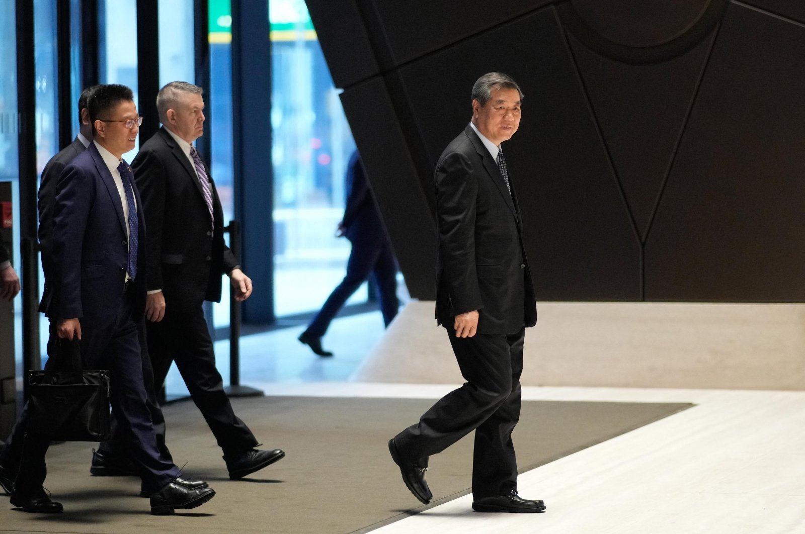 US, China Officials Meet on AI, Trade, Minerals