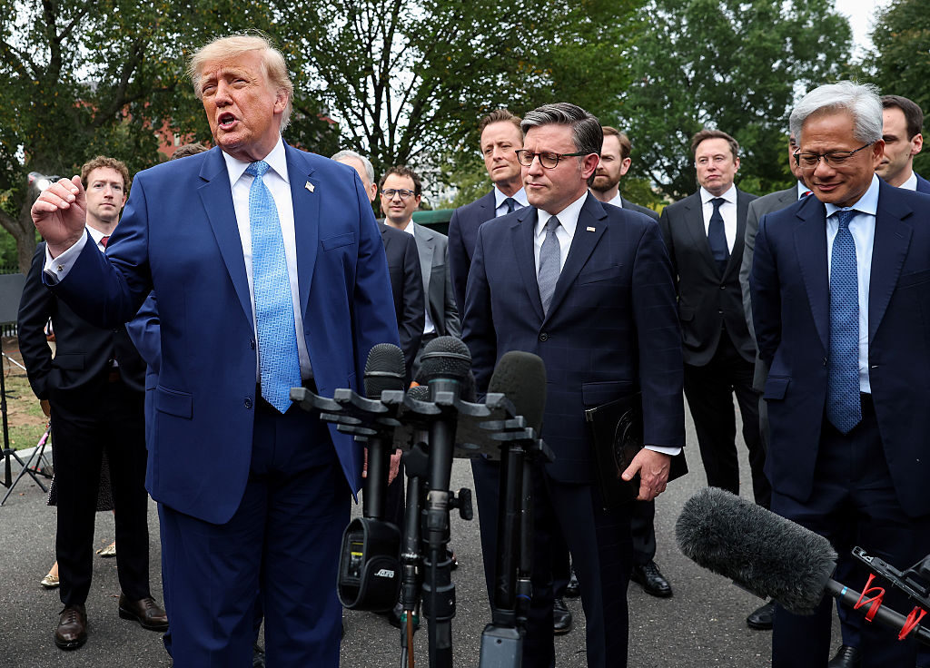 White House Hosts AI Execs; Congress Keeps Hands Off Regulation