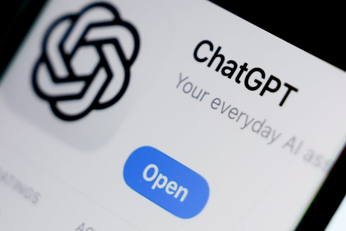 38% in Spain use generative AI, mostly for personal queries
