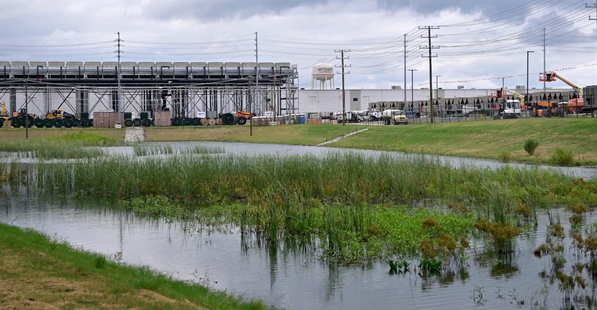 xAI offers to buy Mississippi homes to avoid data center lawsuits