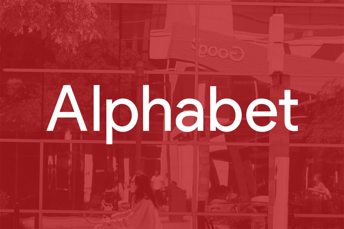 Alphabet市值蒸发5000亿美元，AI机遇隐现